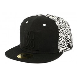 Snapback MJ 23 Noir et Blanche ANCIENNES COLLECTIONS divers