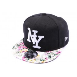 Snapback NY Noire et blanche avec visière imprimée ANCIENNES COLLECTIONS divers