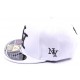 Snapback NY Blanche Visière Noire et Blanche ANCIENNES COLLECTIONS divers